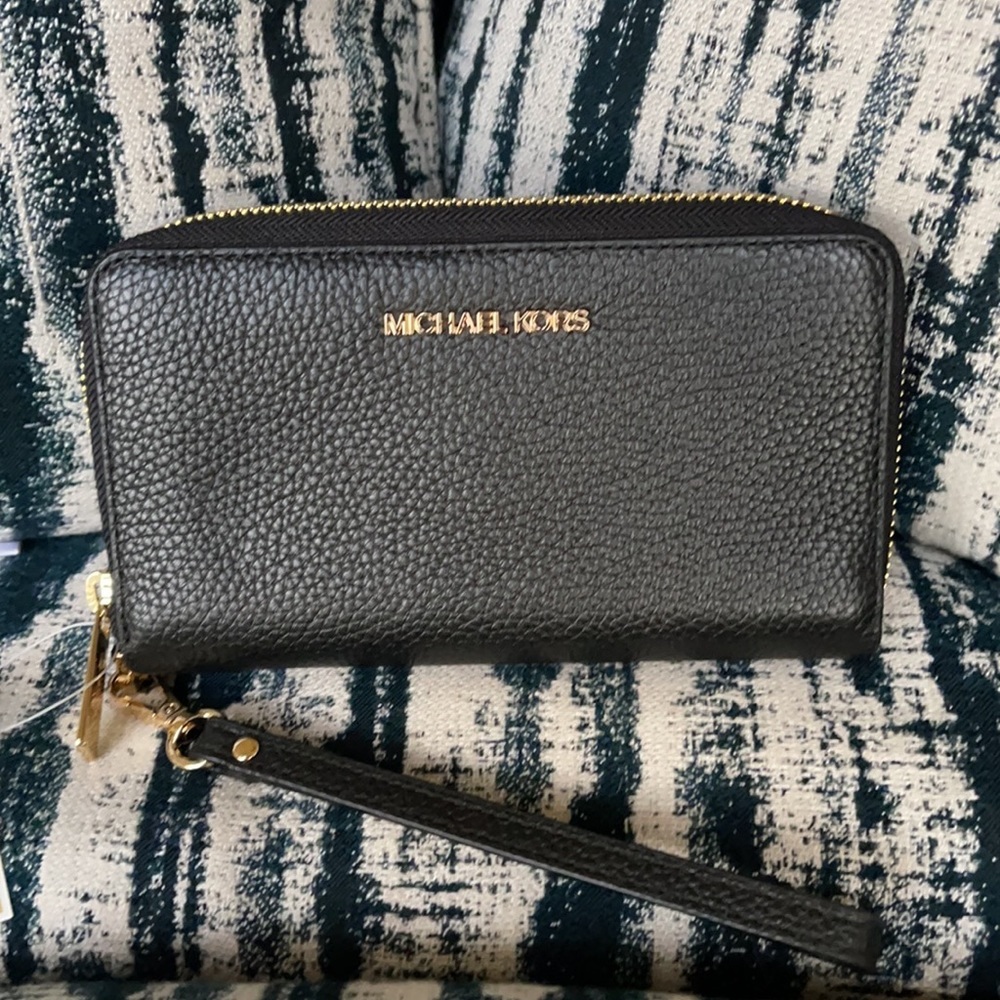 Michael Kors Jet Set Travel Lg Flat Multifunctional Phone Case-Wristlet-…